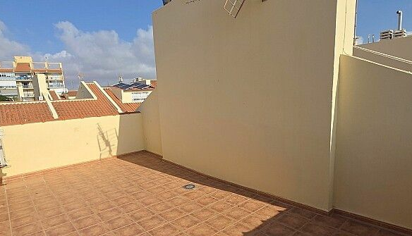 3-bedroom House In Torrevieja, Spain (90 M²)