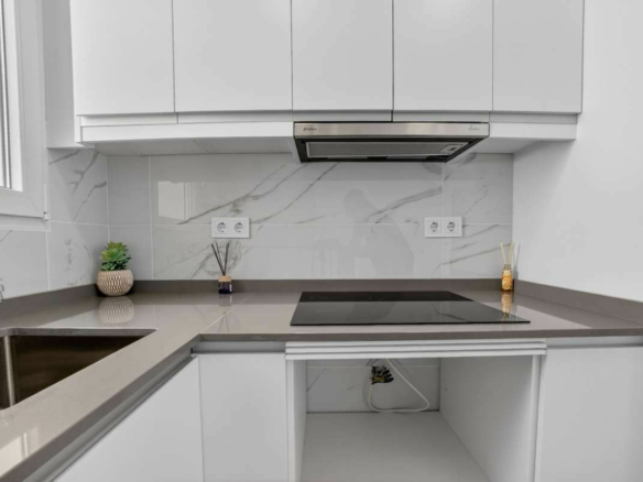 2-bedroom Apartment In Torrevieja, Spain (74 M²)