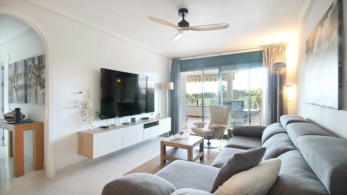 2-bedroom Apartment In Orihuela Costa, Spain (99 M²)