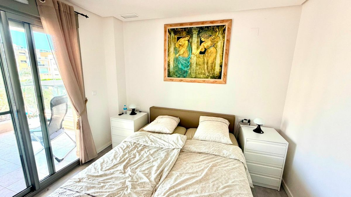 2-bedroom Apartment In Orihuela Costa, Spain (82 M²)