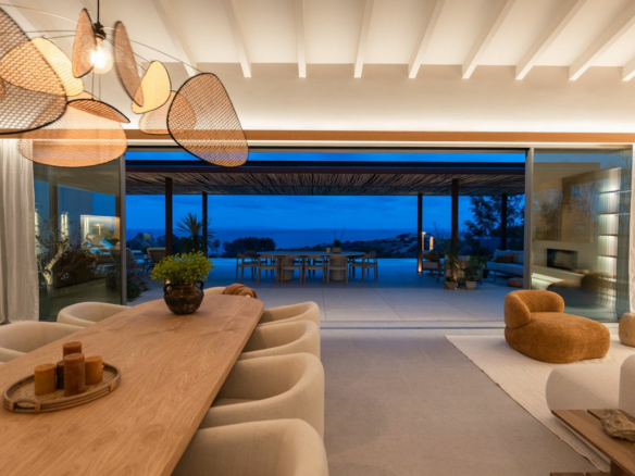 6-bedroom Villa In Ibiza, Spain (600 M²)