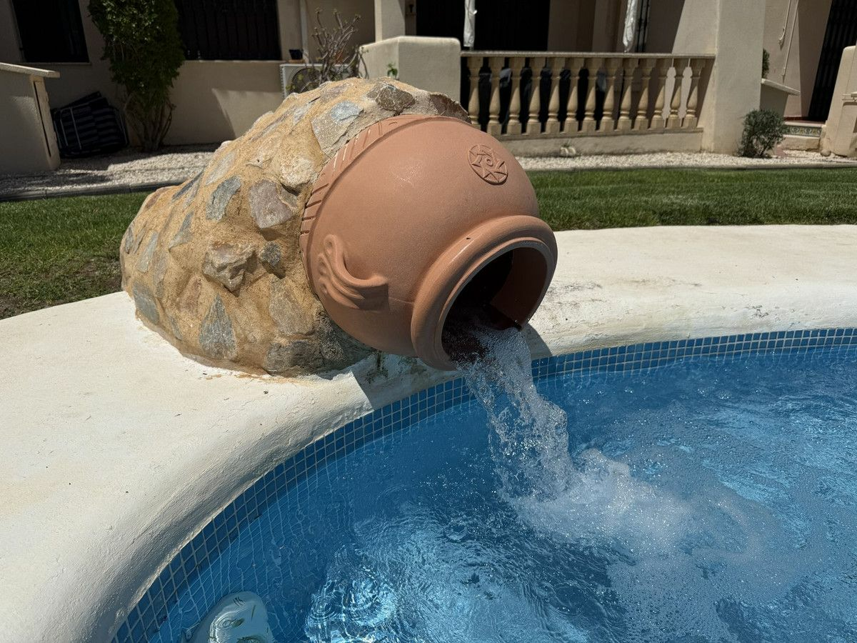 2-bedroom Apartment In Orihuela Costa, Spain (70 M²)