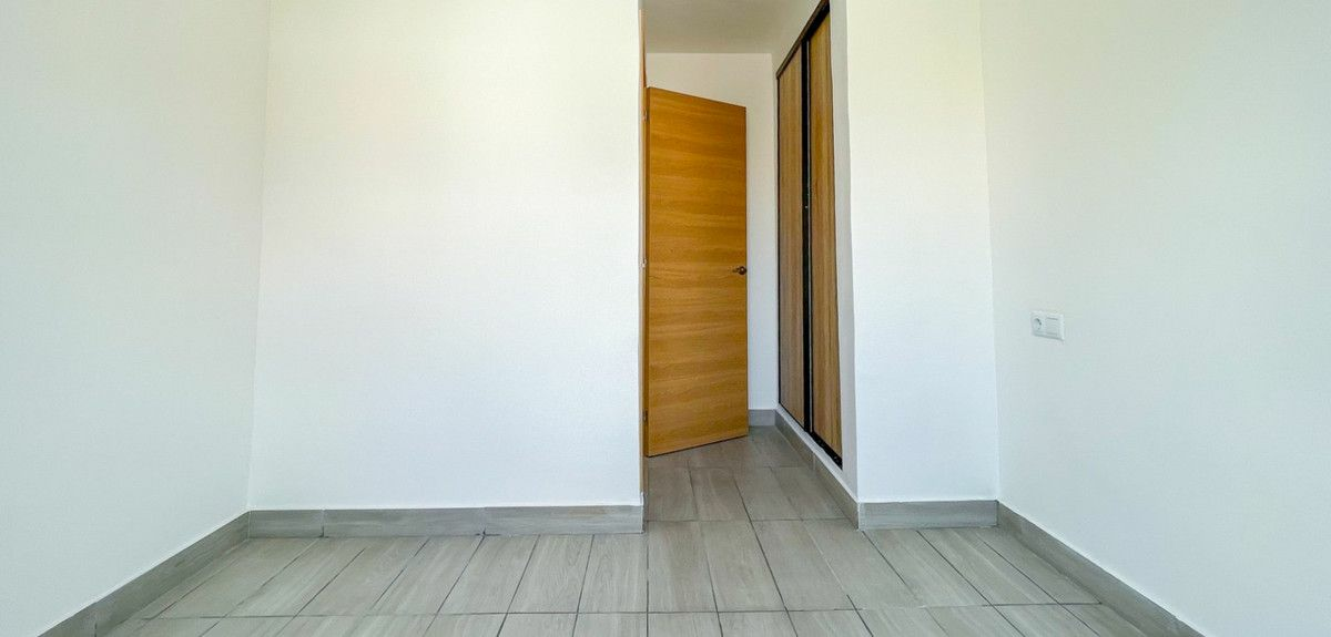 2-bedroom Apartment In Torrevieja, Spain (68 M²)