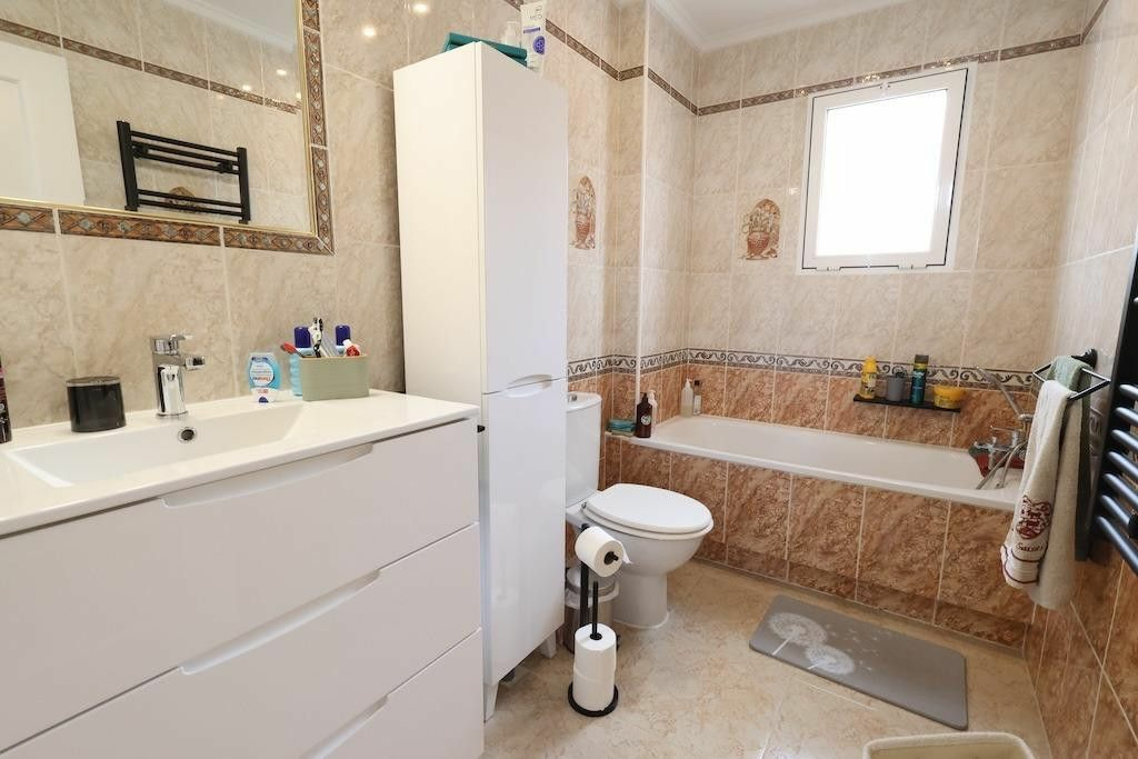 5-bedroom Villa In Orihuela Costa, Spain (208 M²)