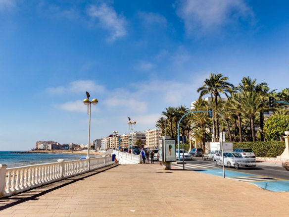 2-bedroom Apartment In Torrevieja, Spain (56 M²)