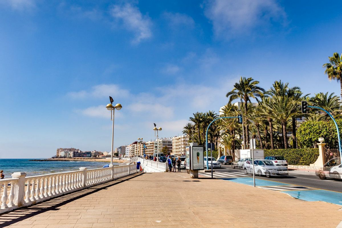 2-bedroom Apartment In Torrevieja, Spain (56 M²)