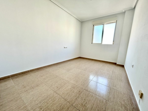 2-bedroom Apartment In Torrevieja, Spain (70 M²)