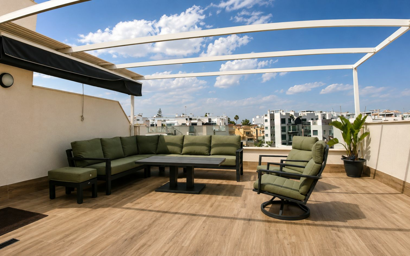 3-bedroom Penthouse In Orihuela Costa, Spain (96 M²)
