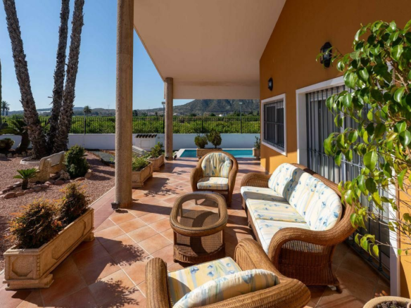 5-bedroom House In Orihuela, Spain (500 M²)