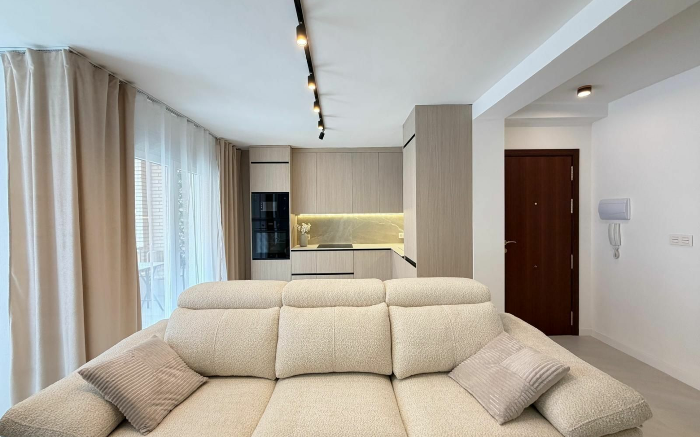 4-bedroom Apartment In Torrevieja, Spain (107 M²)