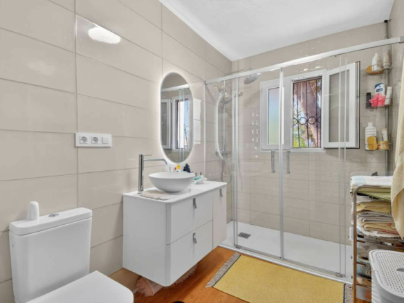 3-bedroom Villa In Santiago De La Ribera, Spain (308 M²)