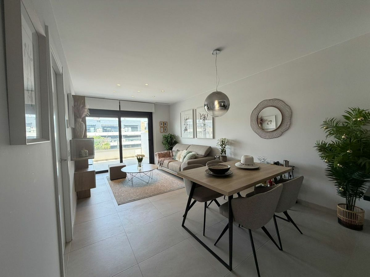 2-bedroom Apartment In Orihuela Costa, Spain (88 M²)