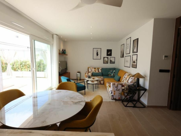 3-bedroom Apartment In Algorfa, Spain (91 M²)