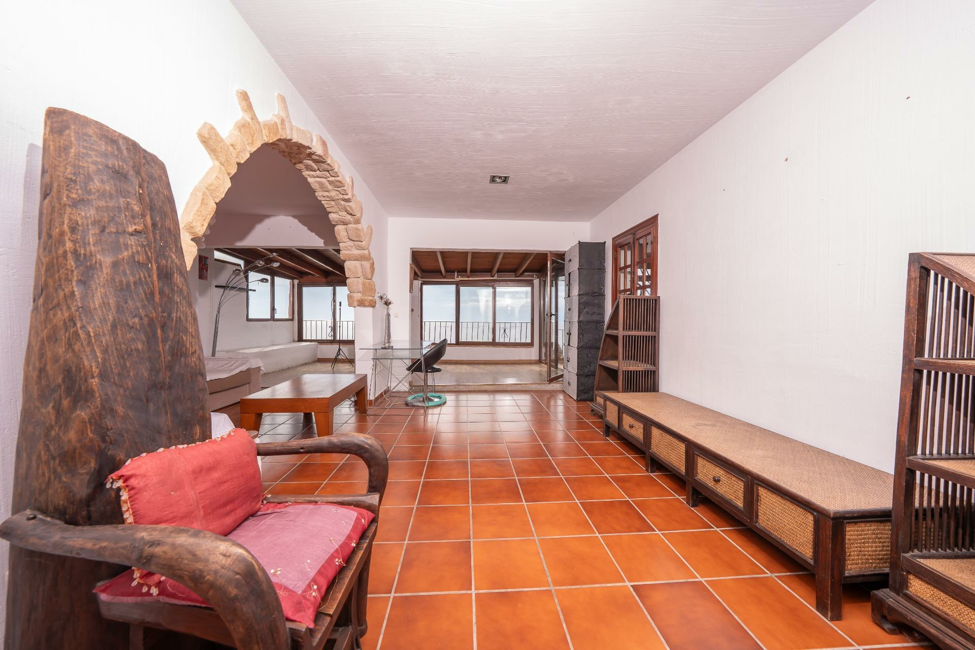 3-bedroom Bungalow In El Campello, Spain (235 M²)