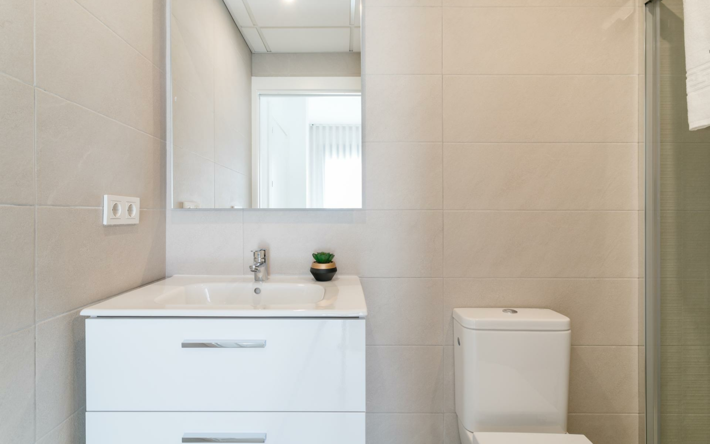 3-bedroom Penthouse In Torrevieja, Spain (96 M²)