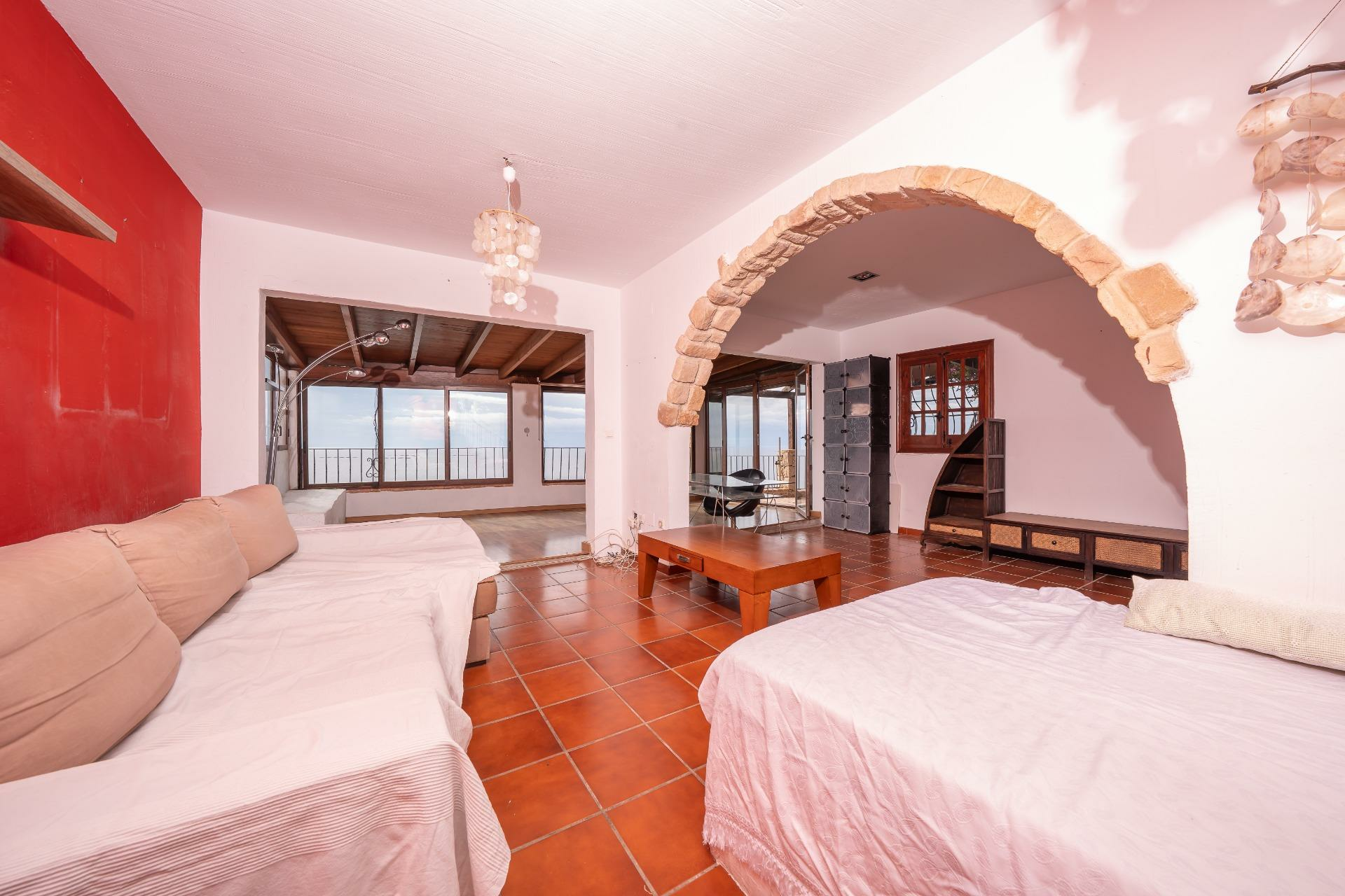 3-bedroom Bungalow In El Campello, Spain (235 M²)