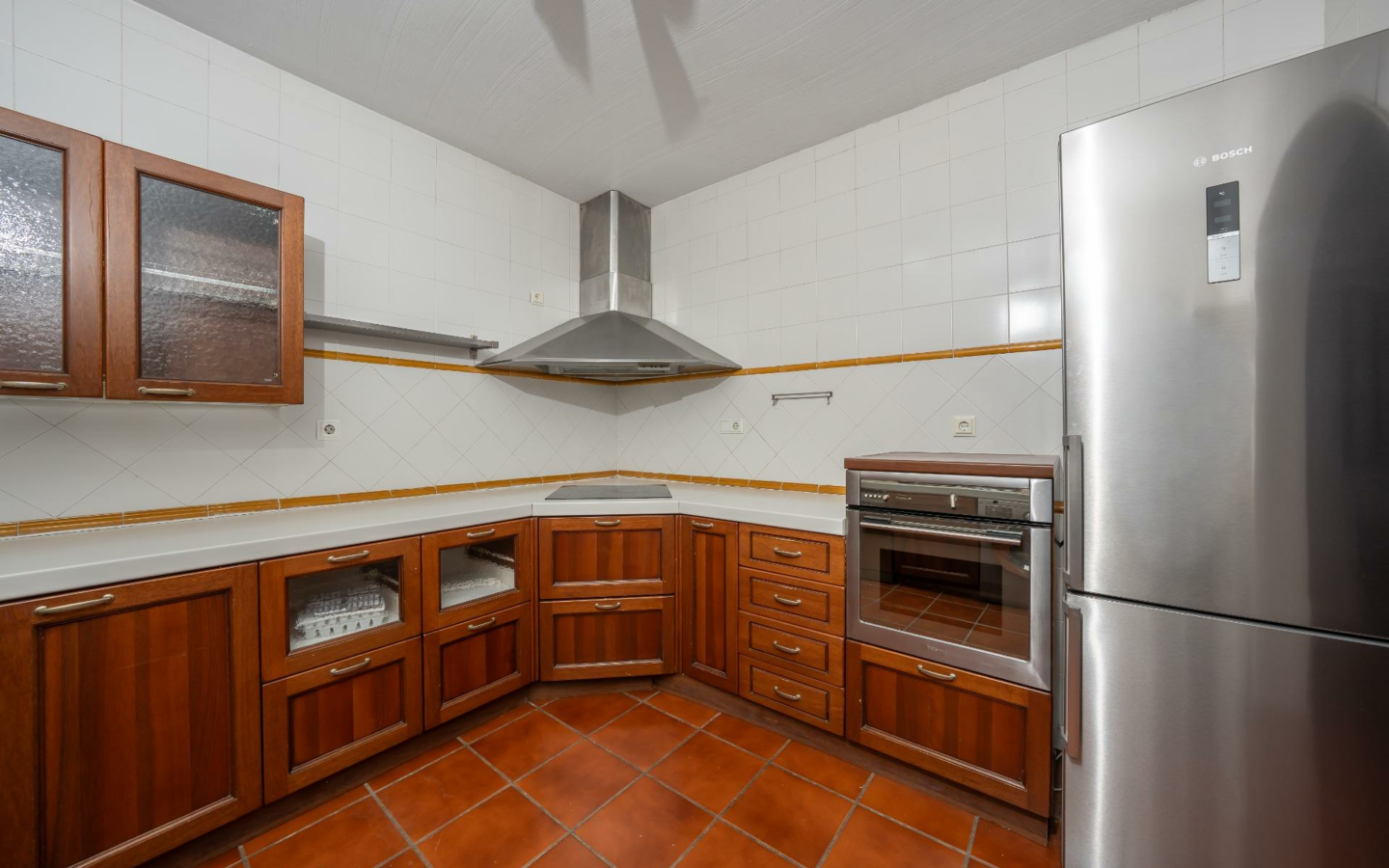 3-bedroom Bungalow In El Campello, Spain (235 M²)