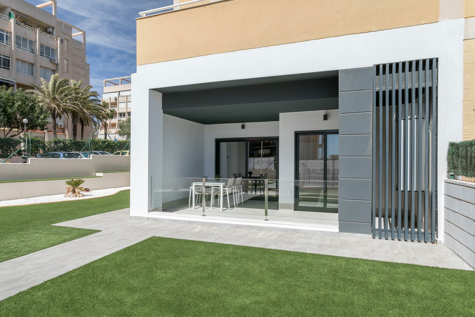 3-bedroom Penthouse In Torrevieja, Spain (96 M²)