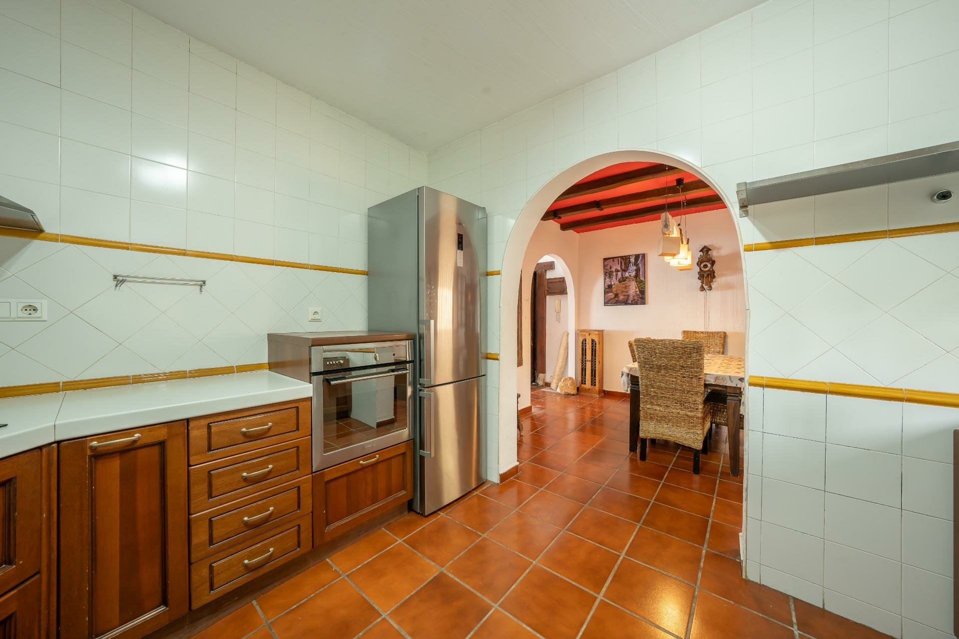 3-bedroom Bungalow In El Campello, Spain (235 M²)