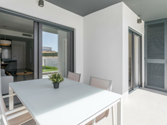 3-bedroom Penthouse In Torrevieja, Spain (96 M²)
