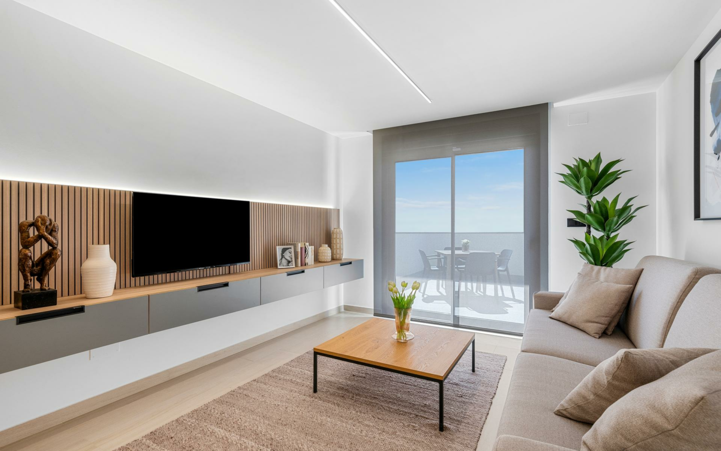 3-bedroom Apartment In Guardamar Del Segura, Spain (103 M²)