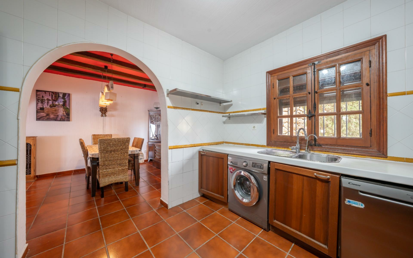 3-bedroom Bungalow In El Campello, Spain (235 M²)
