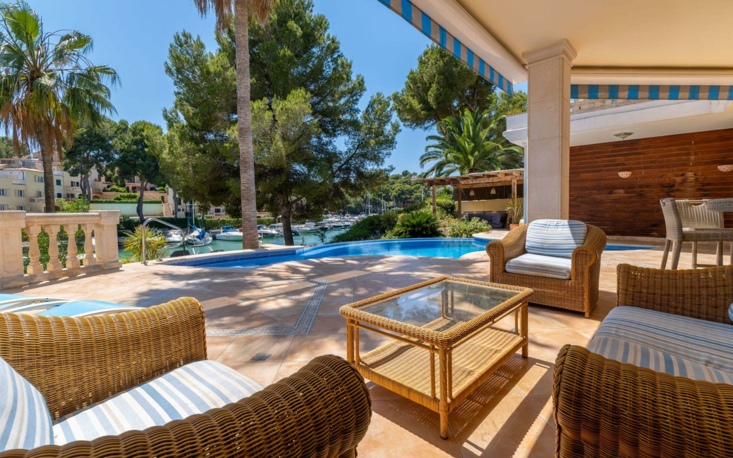 6-bedroom Villa In Calvià, Spain (614 M²)