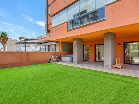 2-bedroom Apartment In Orihuela Costa, Spain (87 M²)