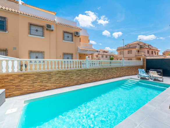 3-bedroom Villa In Rojales, Spain (71 M²)