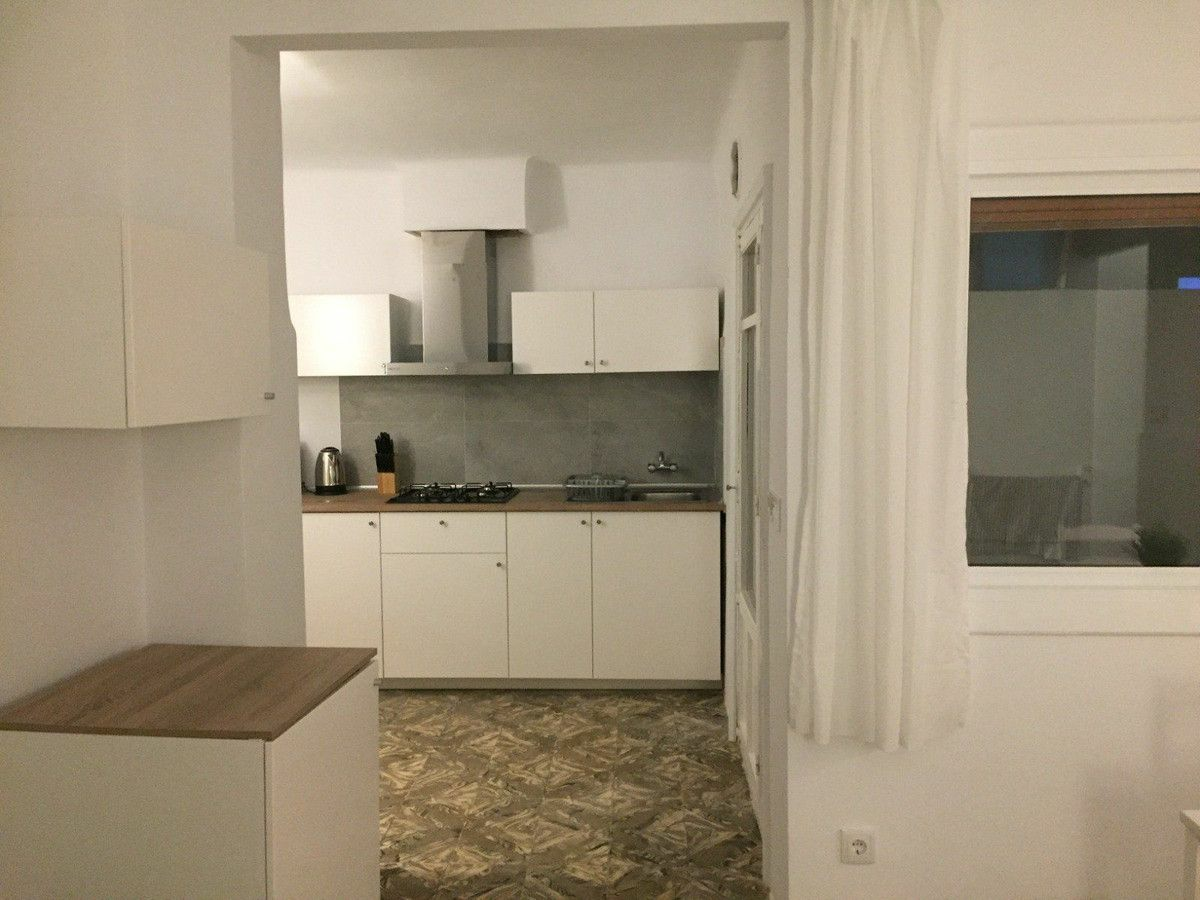 4-bedroom Apartment In Alicante, Spain (103 M²)