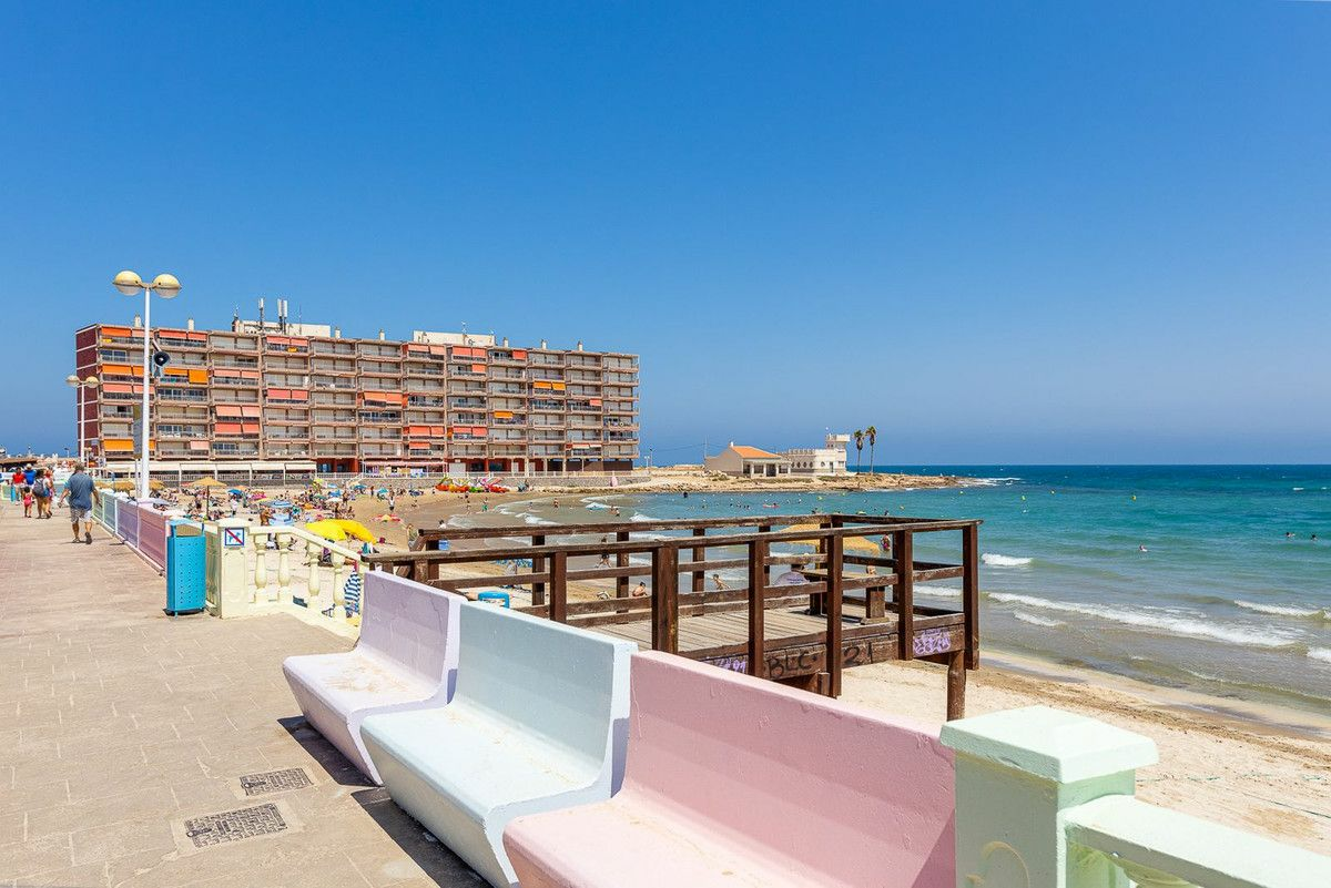2-bedroom Apartment In Torrevieja, Spain (56 M²)