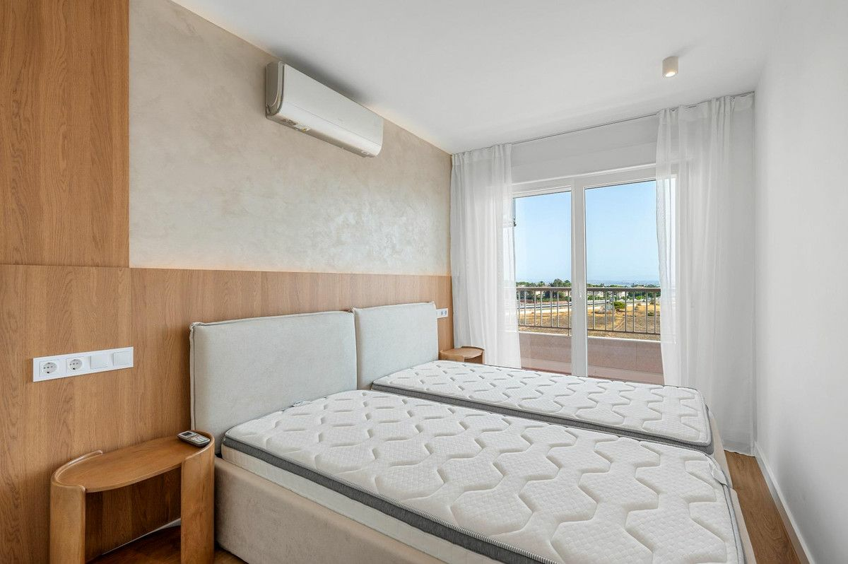2-bedroom Apartment In Orihuela Costa, Spain (70 M²)