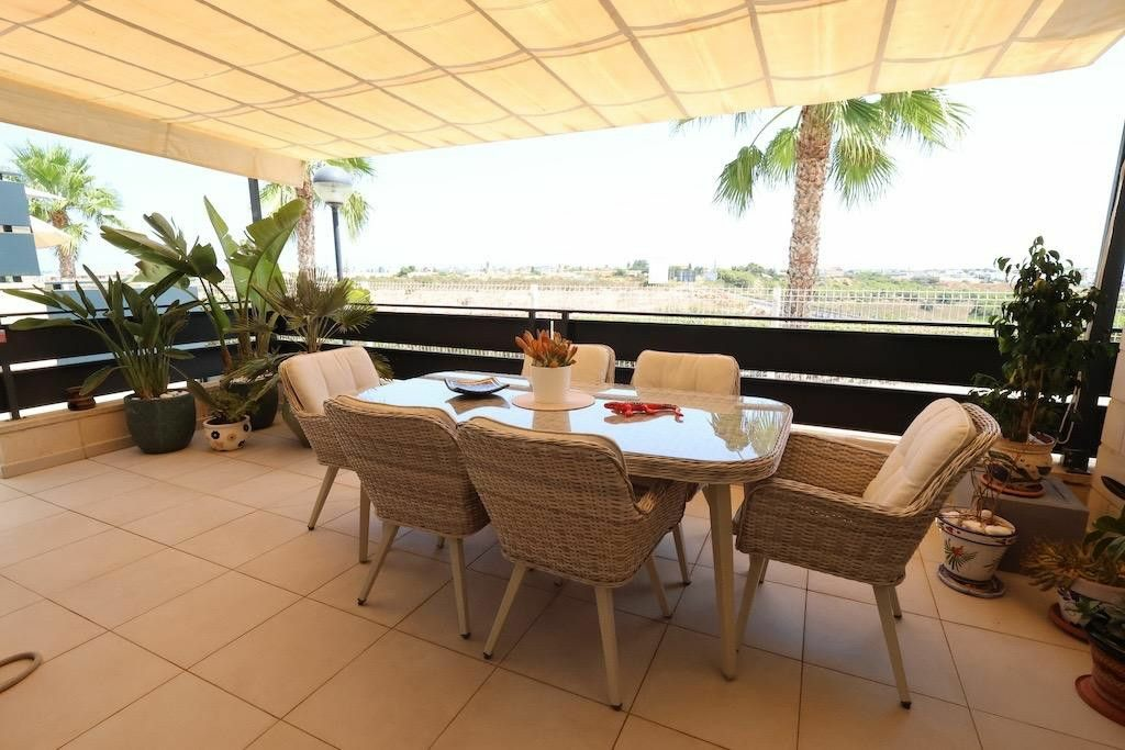 3-bedroom Apartment In Orihuela Costa, Spain (123 M²)