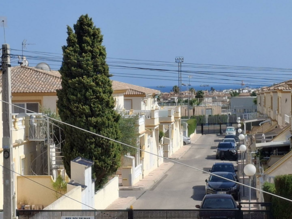 3-bedroom House In Orihuela Costa, Spain (63 M²)