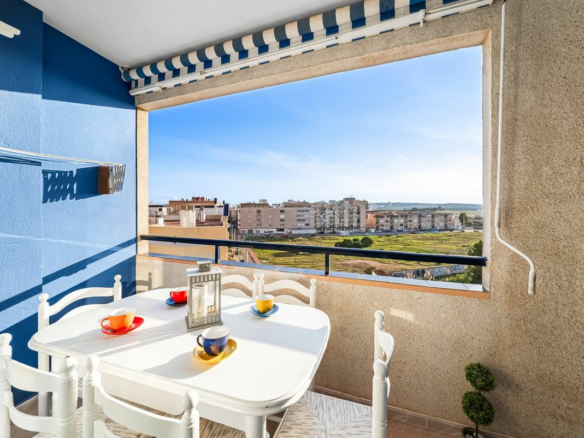 2-bedroom Apartment In Torrevieja, Spain (53 M²)