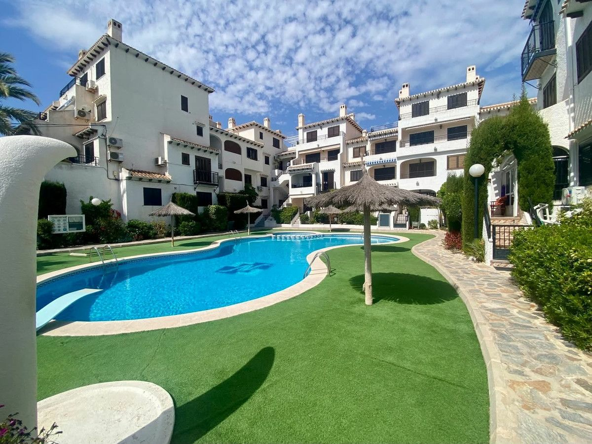 2-bedroom Apartment In Cabo Roig, Spain (71 M²)