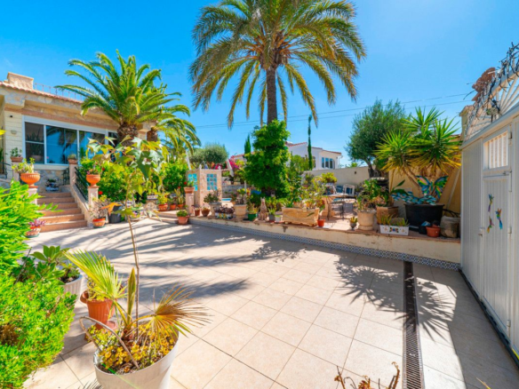 3-bedroom Villa In Rojales, Spain (146 M²)