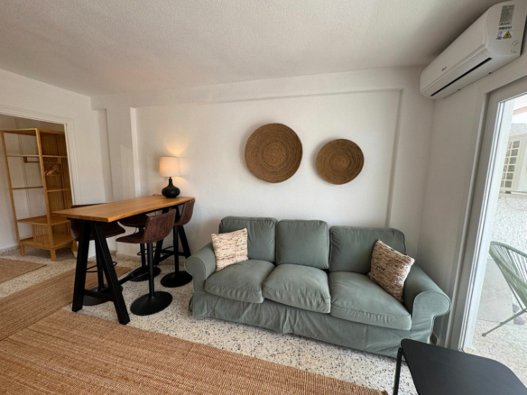 2-bedroom Apartment In Guardamar Del Segura, Spain (51 M²)