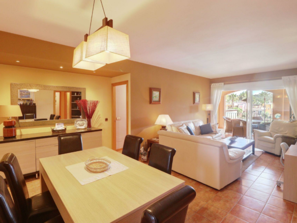 3-bedroom Penthouse In Calvià, Spain (160 M²)