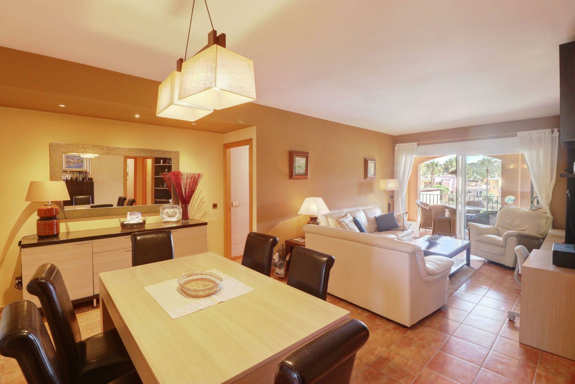 3-bedroom Penthouse In Calvià, Spain (160 M²)