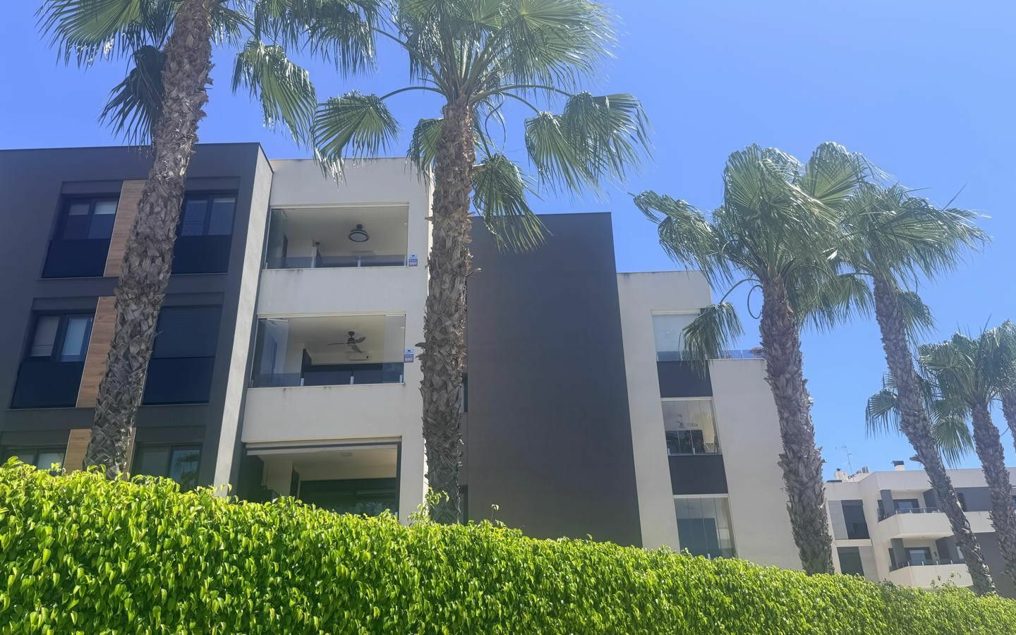 3-bedroom Apartment In Orihuela Costa, Spain (90 M²)