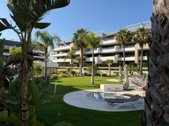 2-bedroom Apartment In Orihuela Costa, Spain (88 M²)