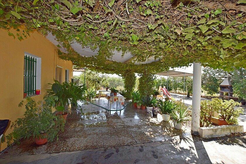 3-bedroom Villa In Albatera, Spain (100 M²)