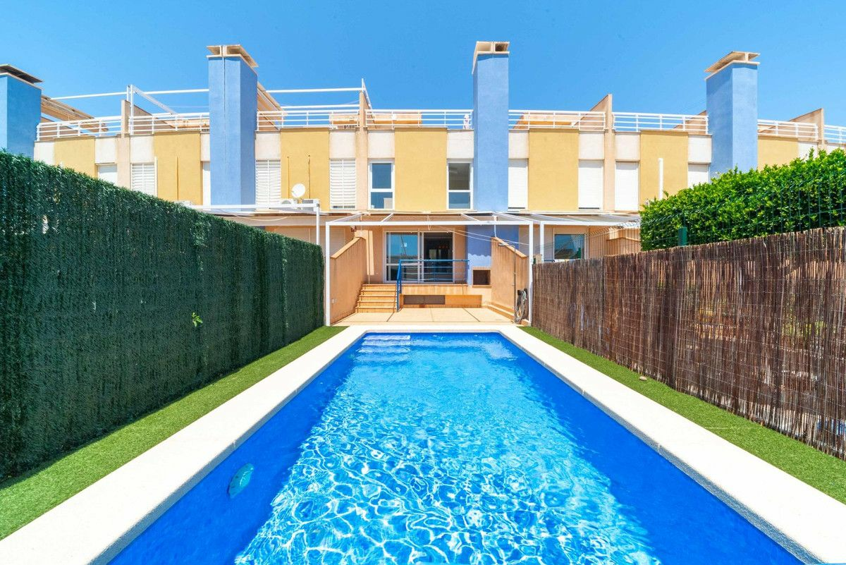 3-bedroom House In Orihuela Costa, Spain (177 M²)