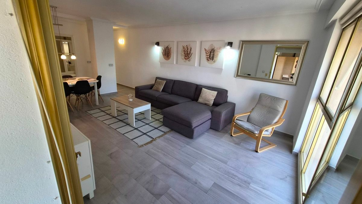 3-bedroom Apartment In Torrevieja, Spain (117 M²)