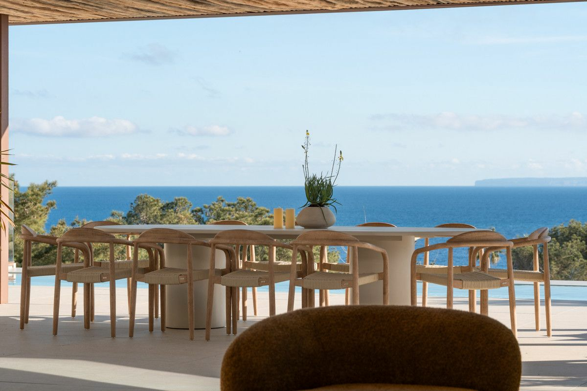 6-bedroom Villa In Ibiza, Spain (600 M²)