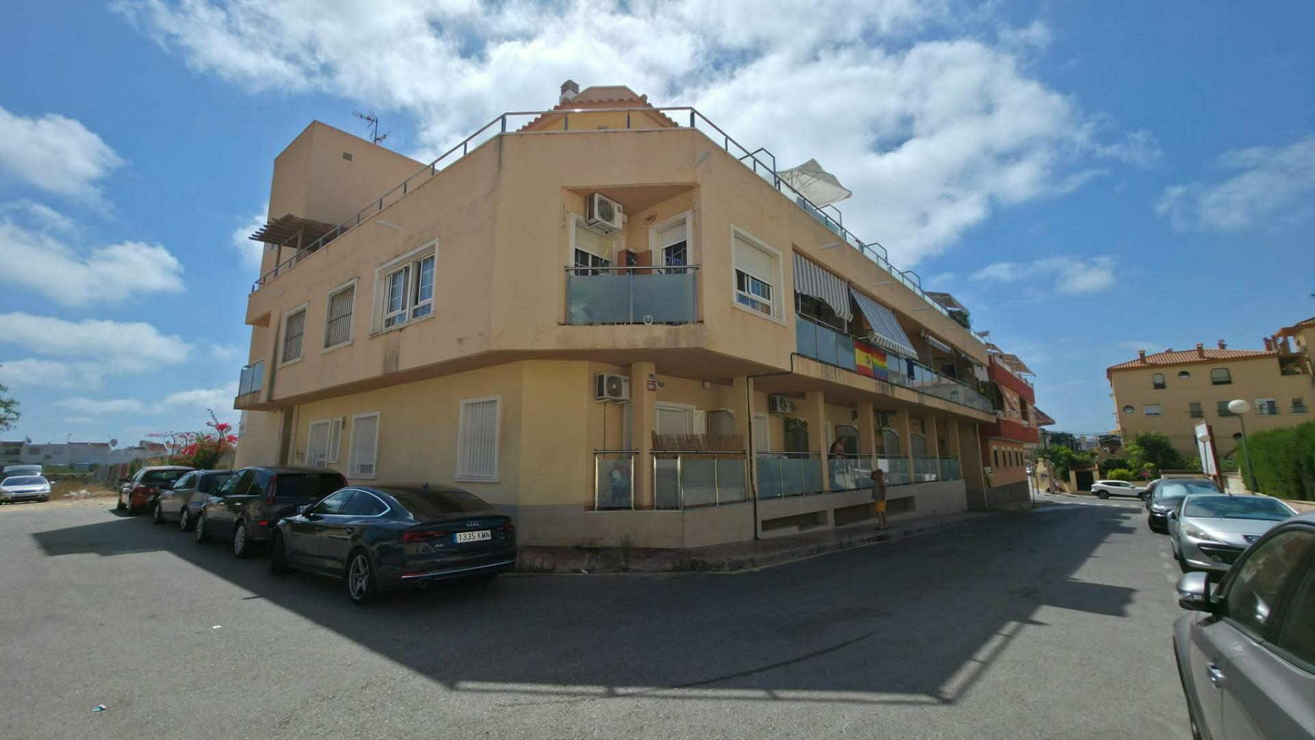 2-bedroom Apartment In Torrevieja, Spain (73 M²)