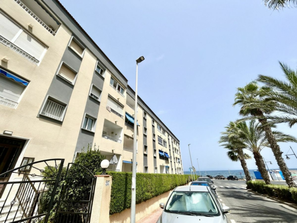 3-bedroom Apartment In Orihuela Costa, Spain (87 M²)