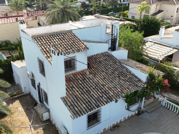 4-bedroom Villa In Cabo Roig, Spain (140 M²)