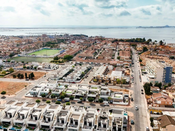 5-bedroom Villa In San Pedro Del Pinatar, Spain (143 M²)